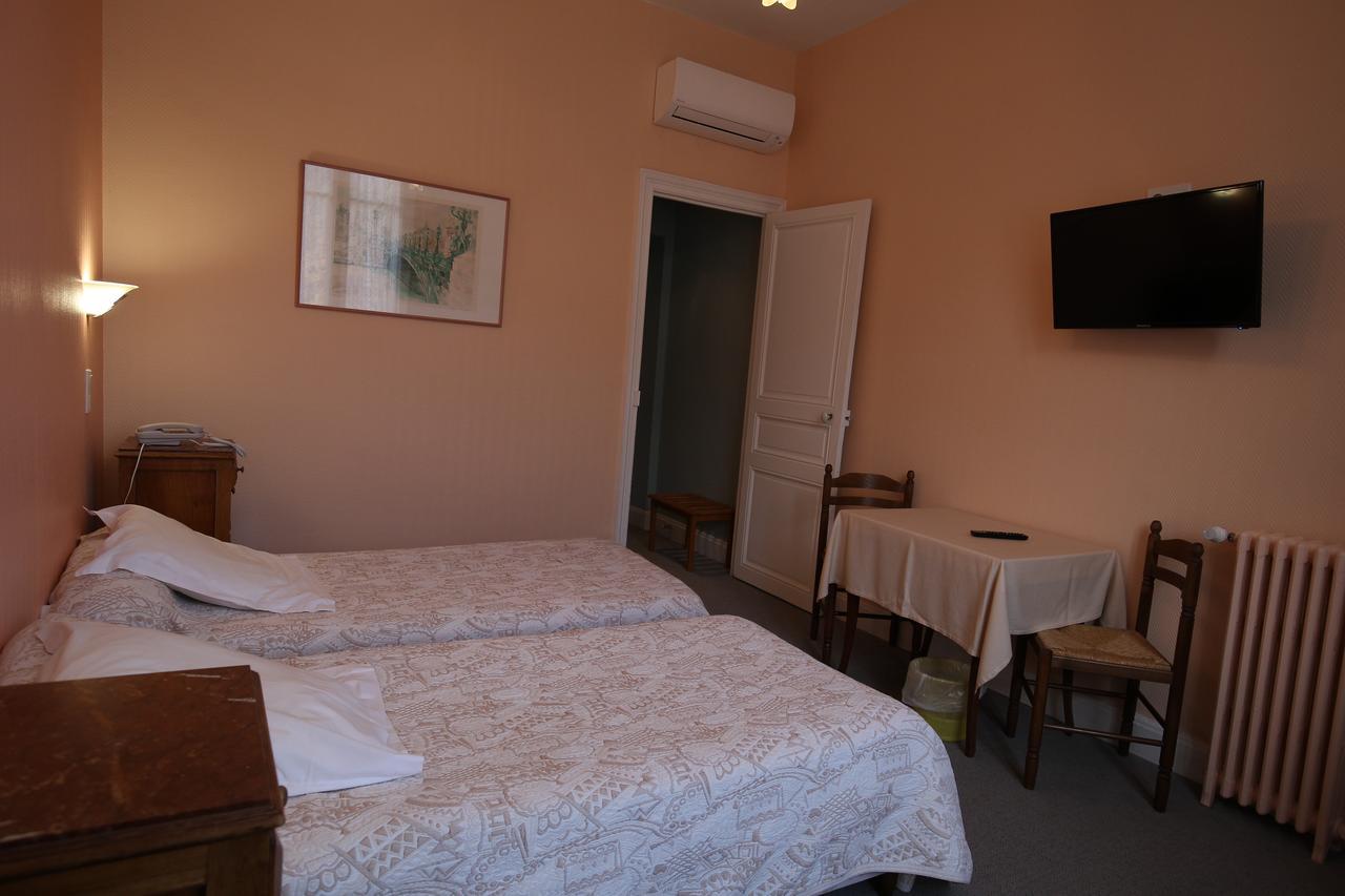 Castel Regina Ξενοδοχείο Châtel-Guyon Εξωτερικό φωτογραφία
